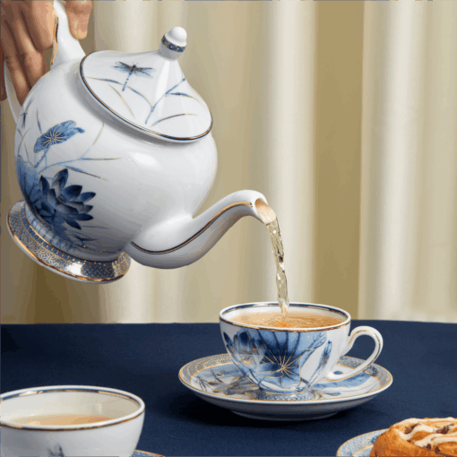 Bộ trà 1.3 L - Hoàng Cung - Sen Vàng A001_01134034503gomminhlong.com